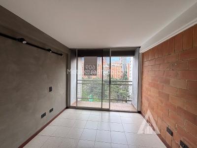 Apartamento de 3 alcobas en arriendo en El Poblado, Medellín, 64 m² · foto 3 de 17