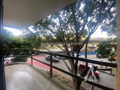 Apartamento de 1 alcoba en arriendo en Belen, Medellín, 32 m² · foto 6 de 12