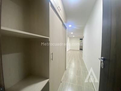 Apartamento de 1 alcoba en arriendo en Belen, Medellín, 32 m² · foto 10 de 12