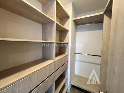Apartamento de 2 alcobas en arriendo en Av Las Palmas, Medellín, 80 m² · foto 2 de 10
