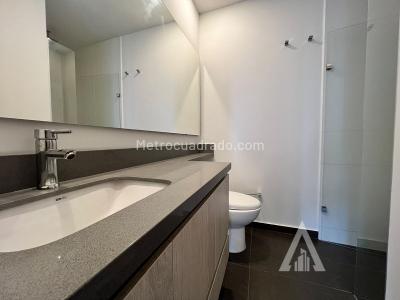 Apartamento de 2 alcobas en arriendo en Av Las Palmas, Medellín, 80 m² · foto 4 de 10