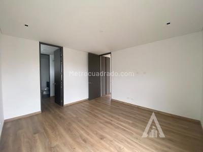 Apartamento de 2 alcobas en venta en San Lucas, Medellín, 143 m² · foto 3 de 20