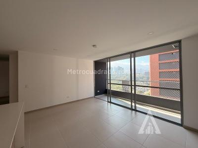 Apartamento de 2 alcobas en arriendo en Ciudad Del Rio, Medellín, 75 m² · foto 8 de 17