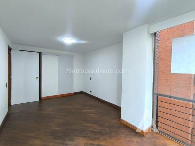 Apartamento de 2 alcobas en arriendo en El Poblado, Medellín, 96 m² · foto 3 de 20