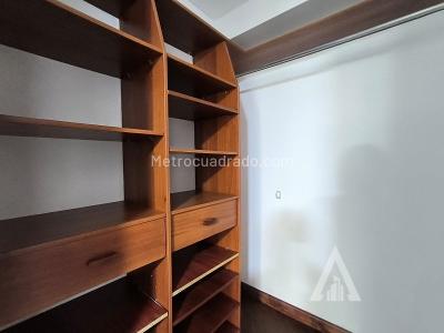 Apartamento de 2 alcobas en arriendo en El Poblado, Medellín, 96 m² · foto 4 de 20