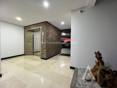 Apartamento de 2 alcobas en arriendo en Laureles, Medellín, 110 m² · foto 8 de 12