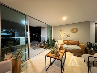 Apartamento de 2 alcobas en arriendo en Laureles, Medellín, 110 m² · foto 9 de 12