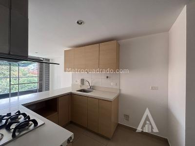 Apartamento de 2 alcobas en arriendo en San Jose, Sabaneta, 72 m² · foto 9 de 11