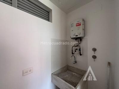 Apartamento de 2 alcobas en arriendo en San Jose, Sabaneta, 72 m² · foto 11 de 11