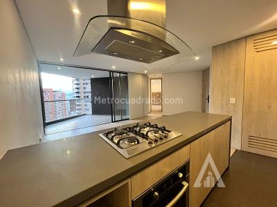Apartamento de 2 alcobas en arriendo en Av Las Palmas, Medellín, 80 m² · foto 11 de 13