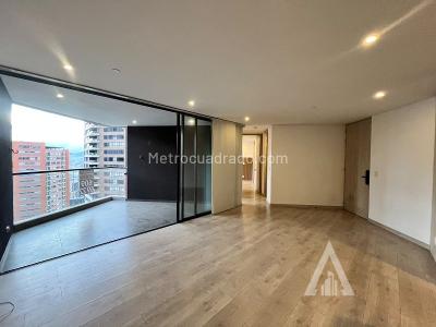 Apartamento de 2 alcobas en arriendo en Av Las Palmas, Medellín, 80 m² · foto 8 de 13