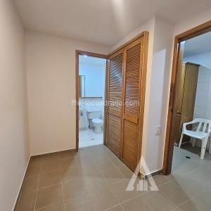 Apartamento de 3 alcobas en arriendo en El Poblado, Medellín, 226 m² · foto 10 de 20