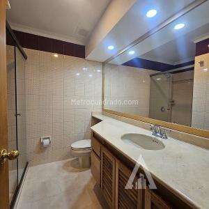 Apartamento de 3 alcobas en arriendo en El Poblado, Medellín, 226 m² · foto 20 de 20