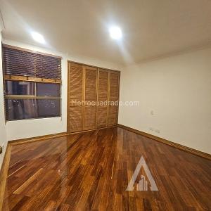 Apartamento de 3 alcobas en arriendo en El Poblado, Medellín, 226 m² · foto 2 de 20