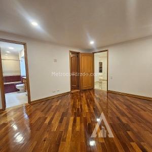 Apartamento de 3 alcobas en arriendo en El Poblado, Medellín, 226 m² · foto 4 de 20