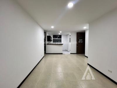 Apartamento de 2 alcobas en arriendo en Castropol, Medellín, 70 m² · foto 13 de 13