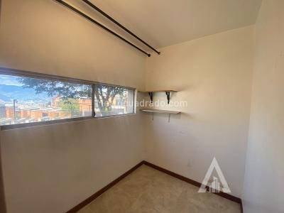 Casa de 3 alcobas en arriendo en Altos Del Poblado, Medellín, 183 m² · foto 19 de 20