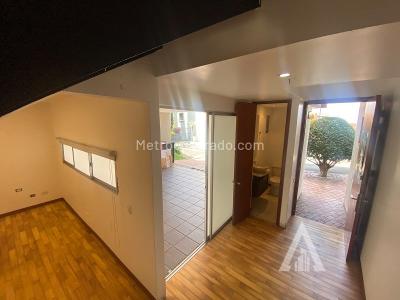 Casa de 3 alcobas en arriendo en Altos Del Poblado, Medellín, 183 m² · foto 20 de 20