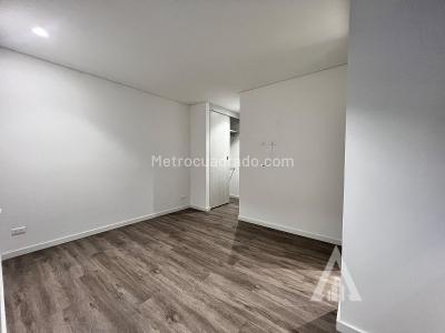 Casa de 2 alcobas en arriendo en Altos Del Poblado, Medellín, 95 m² · foto 7 de 16