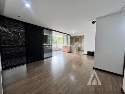 Casa de 3 alcobas en arriendo en Altos Del Poblado, Medellín, 120 m² · foto 11 de 17