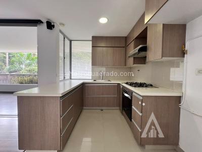 Casa de 3 alcobas en arriendo en Altos Del Poblado, Medellín, 120 m² · foto 12 de 17