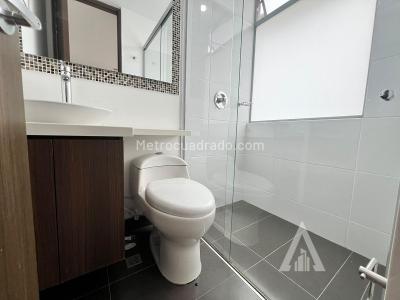 Casa de 3 alcobas en arriendo en Altos Del Poblado, Medellín, 120 m² · foto 17 de 17