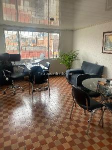 Casa de 5 alcobas en venta en Tequendama, Soacha, 268 m² · foto 10 de 10