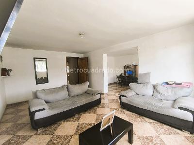 Casa de 5 alcobas en venta en Muzu, Bogotá, 291 m² · foto 18 de 19