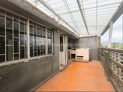 Casa de 5 alcobas en venta en Muzu, Bogotá, 291 m² · foto 3 de 19