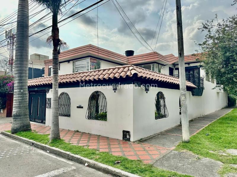 Casa en Arriendo, LA ESMERALDA, Bogotá D.C. en La Esmeralda