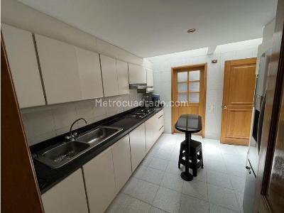 Casa de 5 alcobas en venta en Calatrava Ii, Bogotá, 265 m² · foto 11 de 20