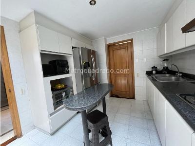 Casa de 5 alcobas en venta en Calatrava Ii, Bogotá, 265 m² · foto 14 de 20