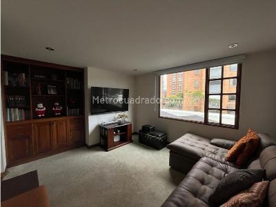 Casa de 5 alcobas en venta en Calatrava Ii, Bogotá, 265 m² · foto 3 de 20
