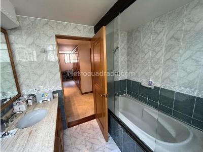 Casa de 5 alcobas en venta en Calatrava Ii, Bogotá, 265 m² · foto 15 de 20
