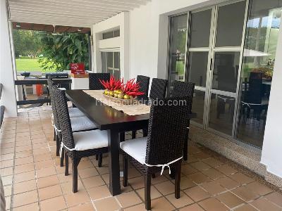Casa de 4 alcobas en venta en Girardot, Girardot, 381 m² · foto 5 de 18