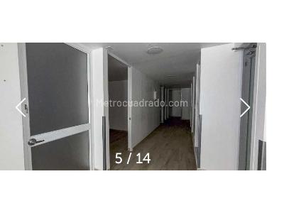 Casa de 5 alcobas en venta en El Polo, Bogotá, 320 m² · foto 3 de 12