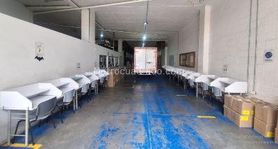 Warehouse for rent in MONTEVIDEO, Bogotá