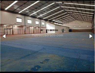 Warehouse for rent in MONTEVIDEO, Bogotá