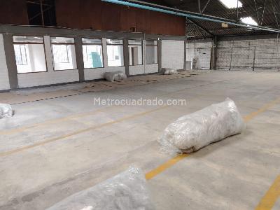 Warehouse for rent in MONTEVIDEO, Bogotá