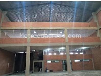 Warehouse for rent in MONTEVIDEO, Bogotá