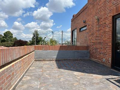 Casa de 3 alcobas en venta en Santa Ana Oriental, Bogotá, 268 m² · foto 18 de 18
