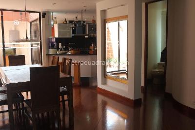Casa de 3 alcobas en venta en Santa Ana Oriental, Bogotá, 268 m² · foto 2 de 18