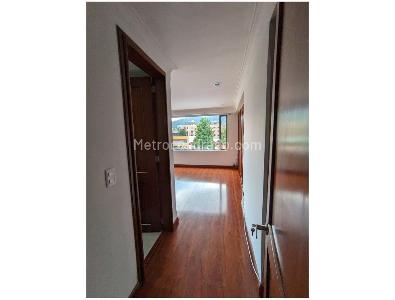 Apartamento de 2 alcobas en venta en Chico, Bogotá, 96 m² · foto 3 de 18