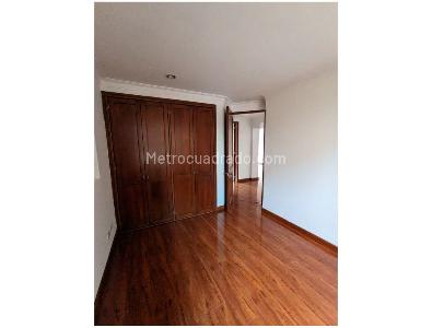 Apartamento de 2 alcobas en venta en Chico, Bogotá, 96 m² · foto 5 de 18