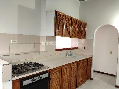 Apartamento de 3 alcobas en venta en Loma De San Julian, Medellín, 80 m² · foto 8 de 18