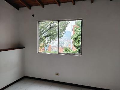 Apartamento de 3 alcobas en venta en Loma De San Julian, Medellín, 80 m² · foto 10 de 18