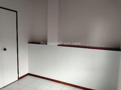 Apartamento de 3 alcobas en venta en Loma De San Julian, Medellín, 80 m² · foto 12 de 18