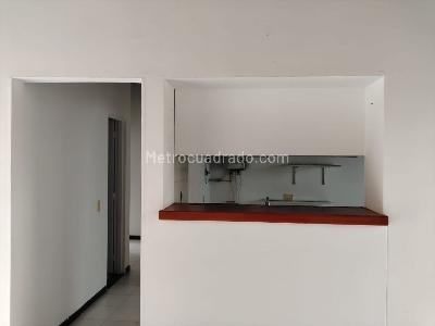 Apartamento de 3 alcobas en venta en Loma De San Julian, Medellín, 80 m² · foto 7 de 18