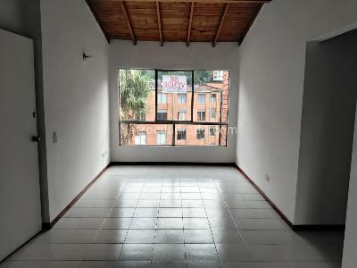 Apartamento de 3 alcobas en venta en Loma De San Julian, Medellín, 80 m² · foto 2 de 18