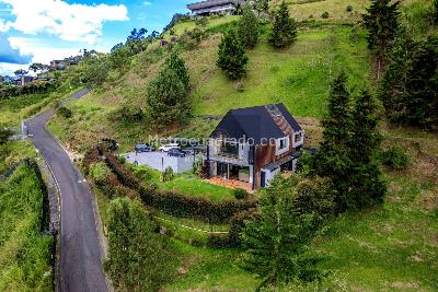 Casa de 5 alcobas en venta en Alto De Palmas, Envigado, 340 m² · foto 19 de 20